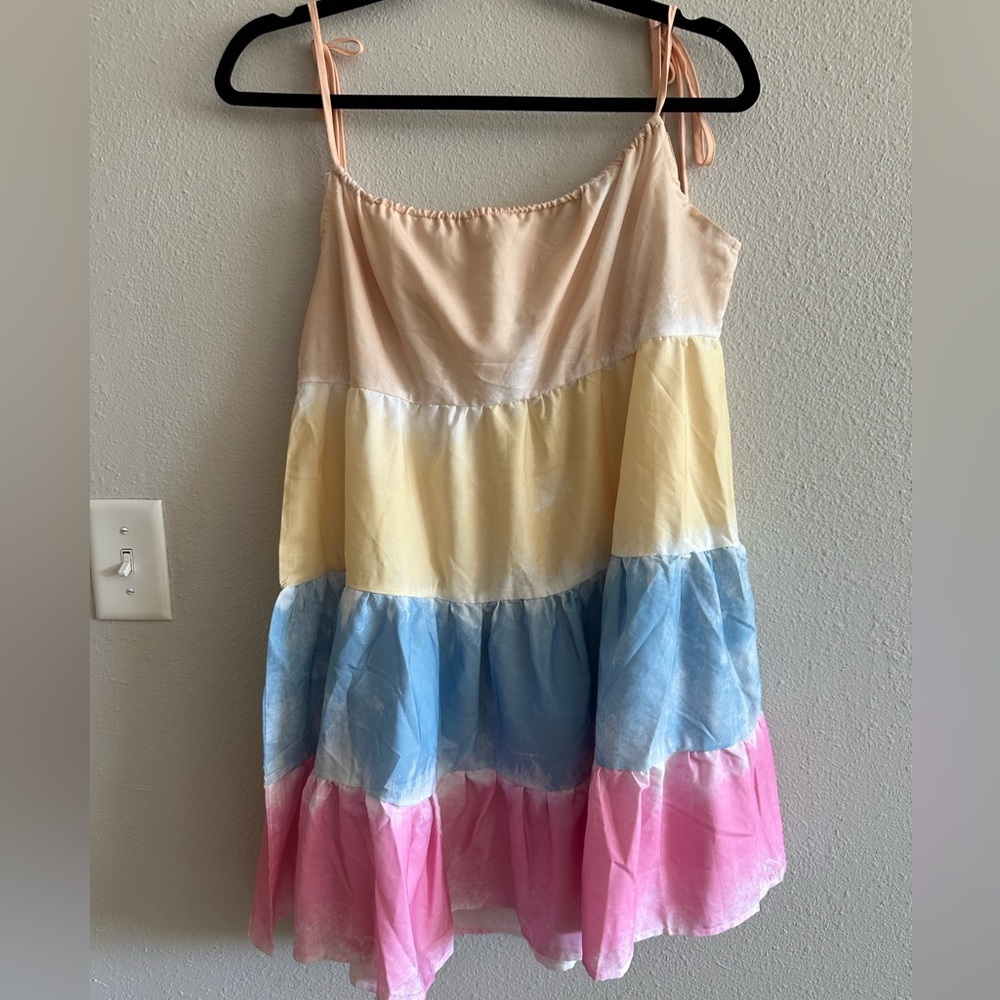 A1 - #51 Color block tiered dress or coverup size small